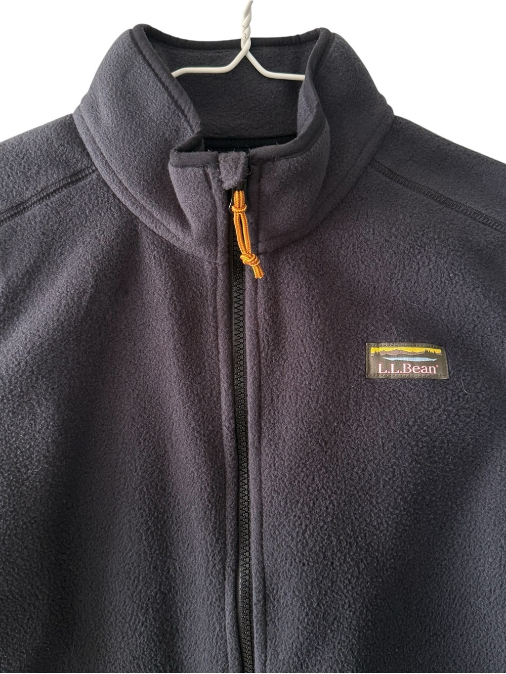 L.L. Bean Men’s Mountain Classic Black Fleece Zip Vest Sz Small Reg Item 504672 - Picture 3 of 12